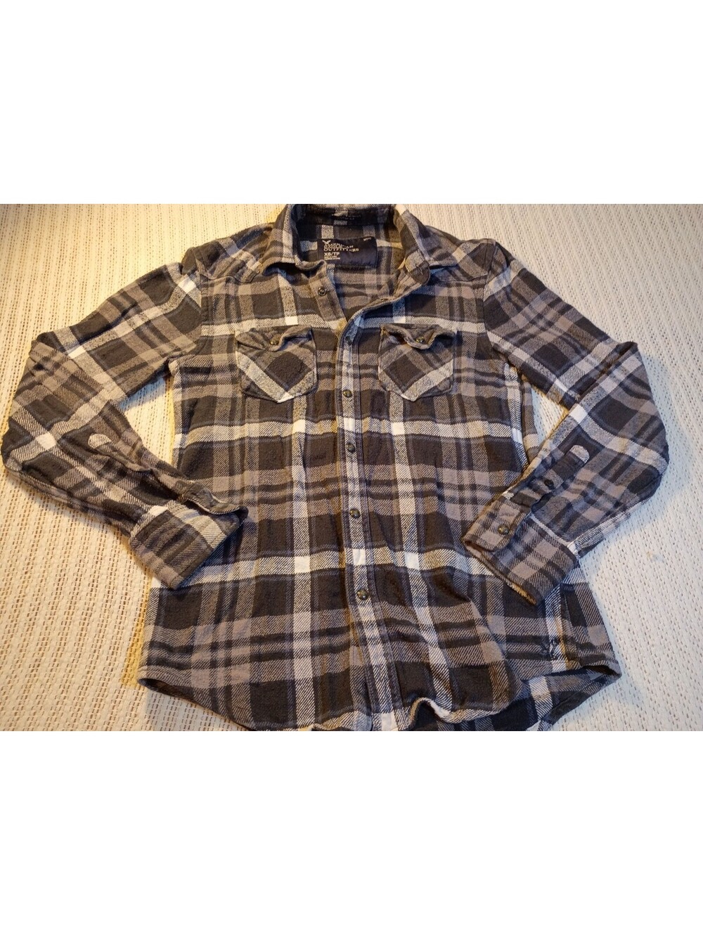 American Eagle Outfitters Women's XS Plaid Flannel Shirt